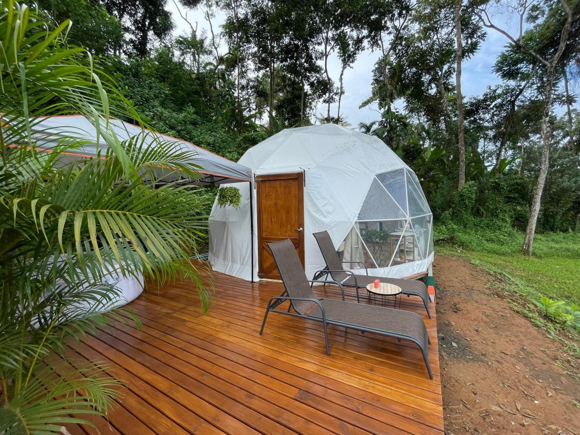 La Comarca River Glamping Dome Near Manuel Antonio Dış mekan fotoğraf
