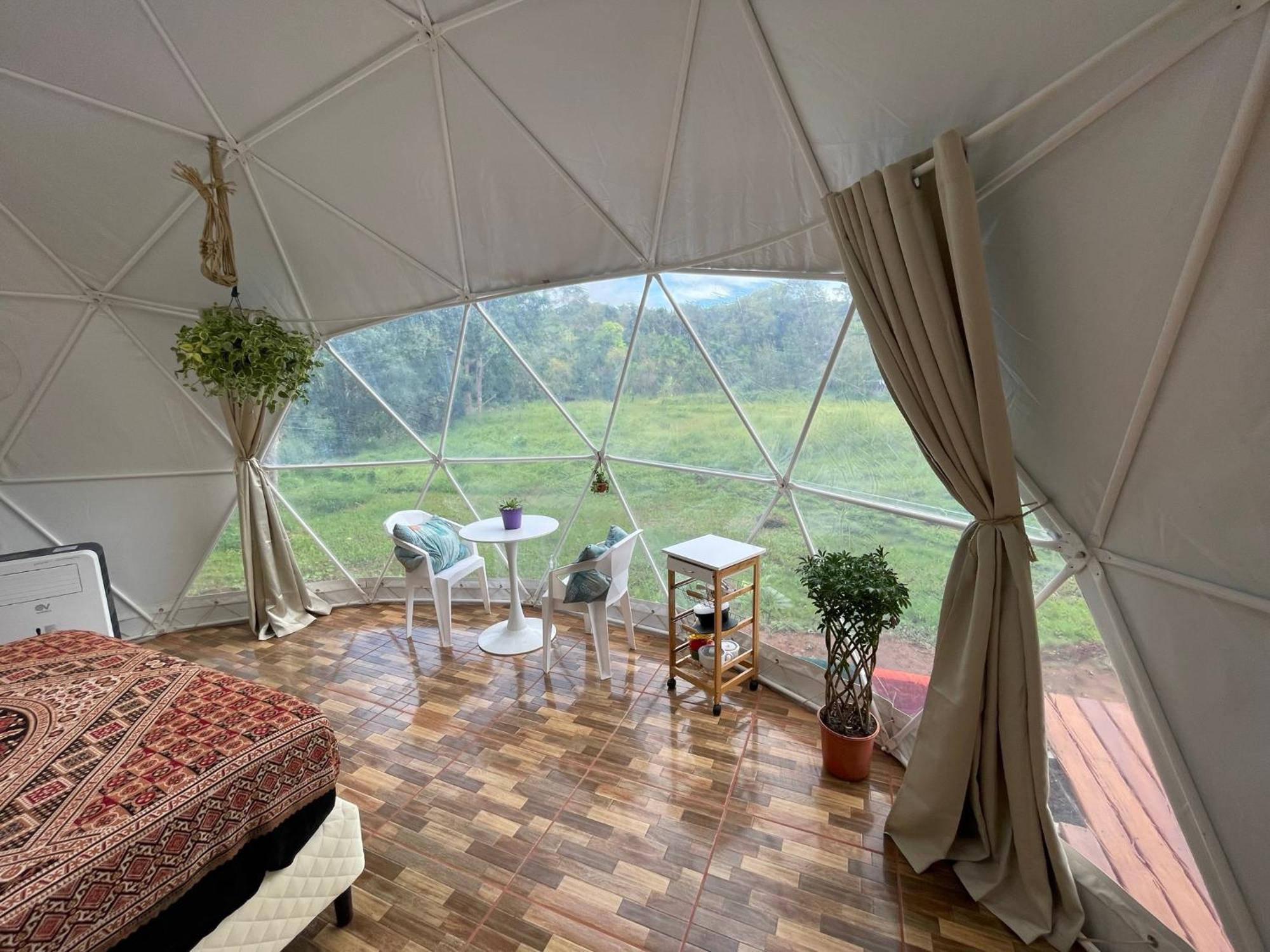 La Comarca River Glamping Dome Near Manuel Antonio Dış mekan fotoğraf