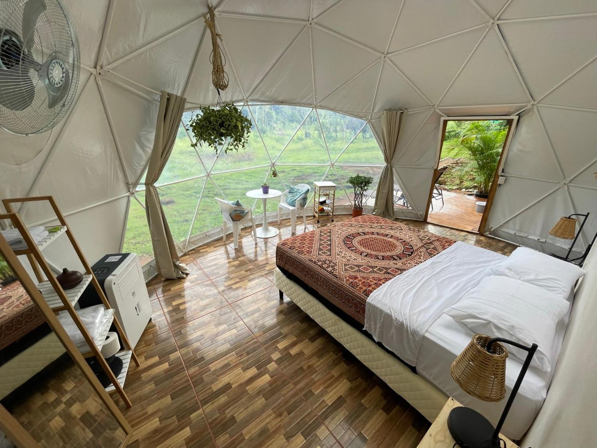 La Comarca River Glamping Dome Near Manuel Antonio Dış mekan fotoğraf