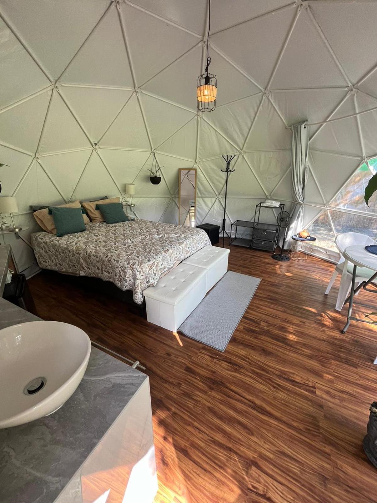 La Comarca River Glamping Dome Near Manuel Antonio Dış mekan fotoğraf