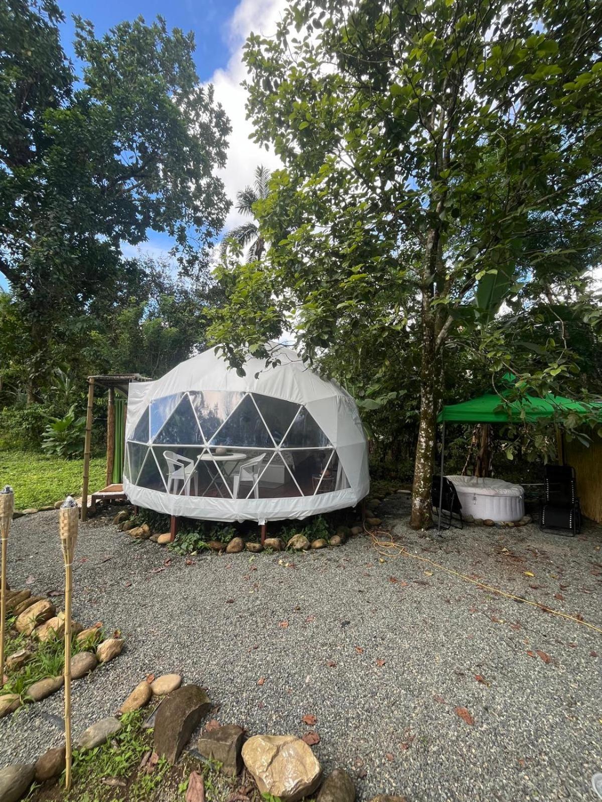 La Comarca River Glamping Dome Near Manuel Antonio Dış mekan fotoğraf