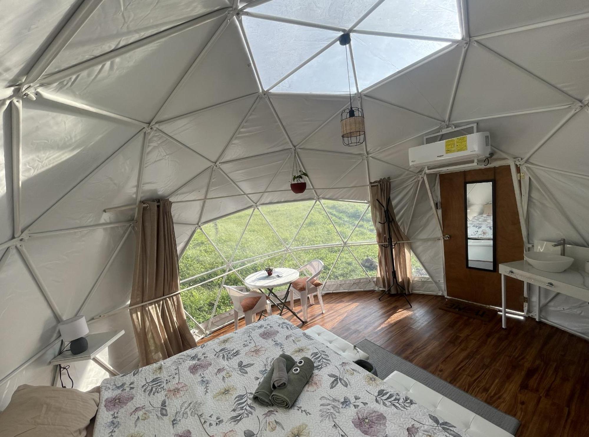 La Comarca River Glamping Dome Near Manuel Antonio Dış mekan fotoğraf